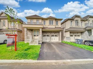 15 Puffin Cres, Brampton, ON L6R 4C4