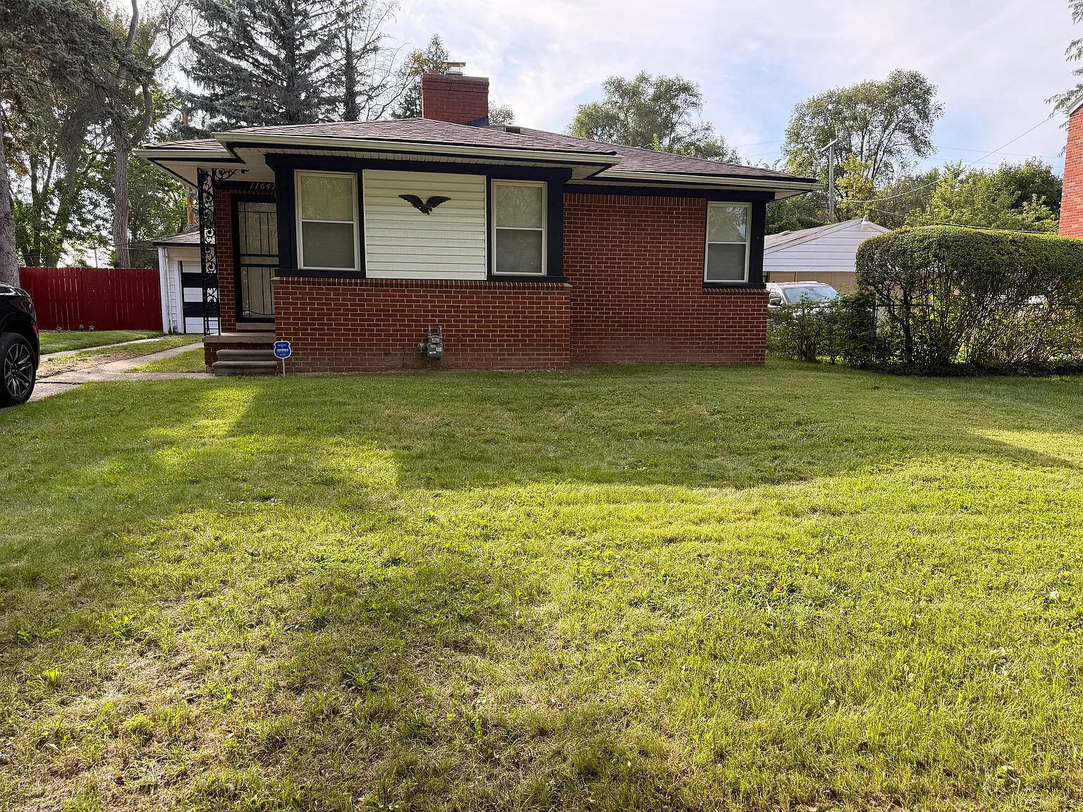 2 bed, 905 sqft, $1,600 — Photo 1
