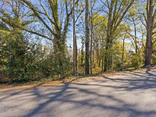 9 Quarter Ct, Greenville, SC 29607