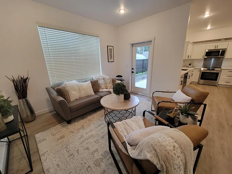 8801 Copperstone Ave — Photo 5