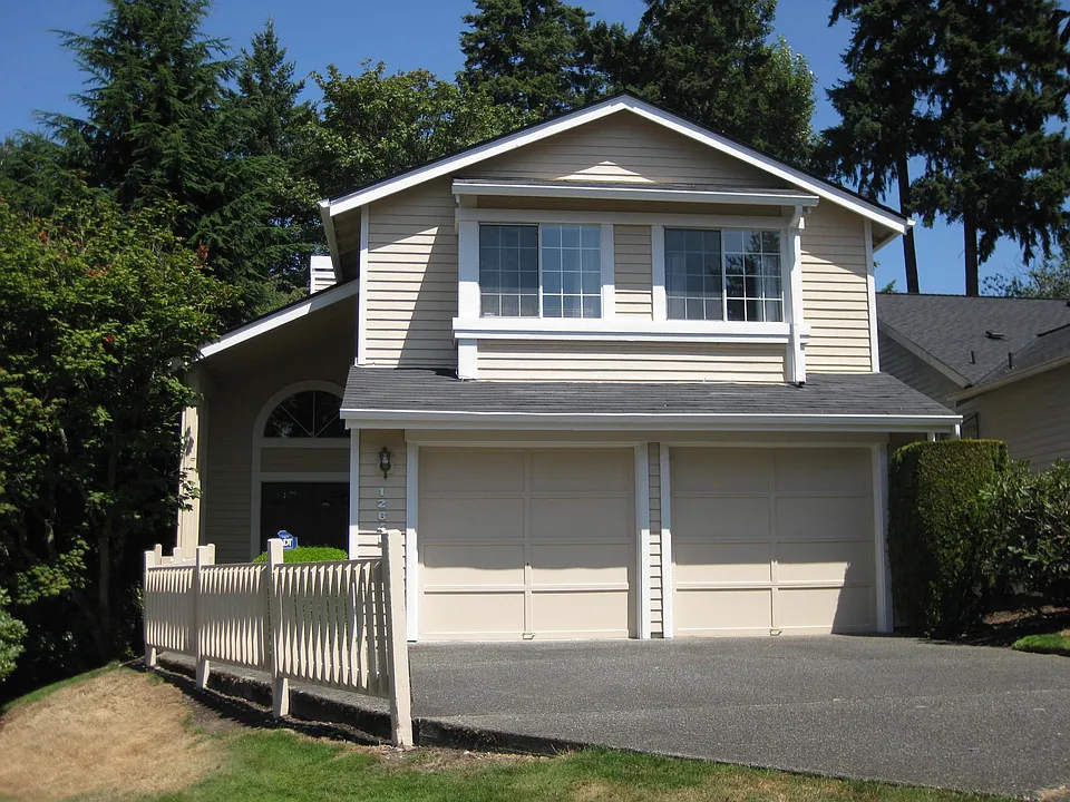12648 104th Ave NE