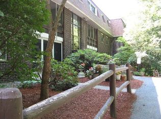 10 Mill St APT V, Maynard, MA 01754