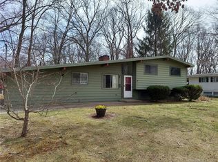 30 Briarwood Dr, Old Saybrook, CT 06475