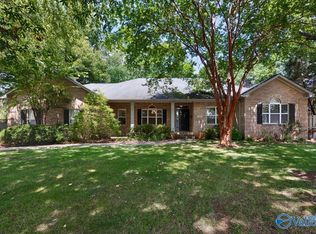 122 Fox Lake Dr, Madison, AL 35758