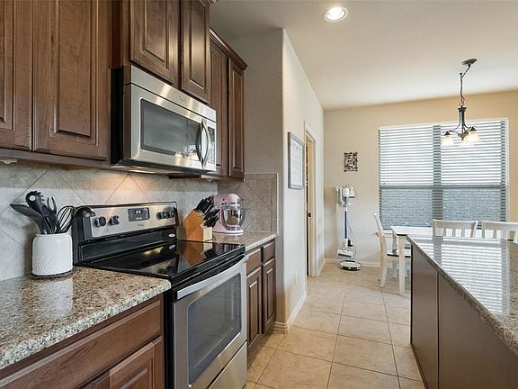 2nd image of 5201 Bluewater Dr