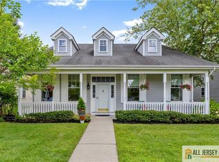 11 Liedtke Dr, Cranbury, NJ 08512