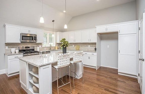 5th image of 35 Country Club Ln #35