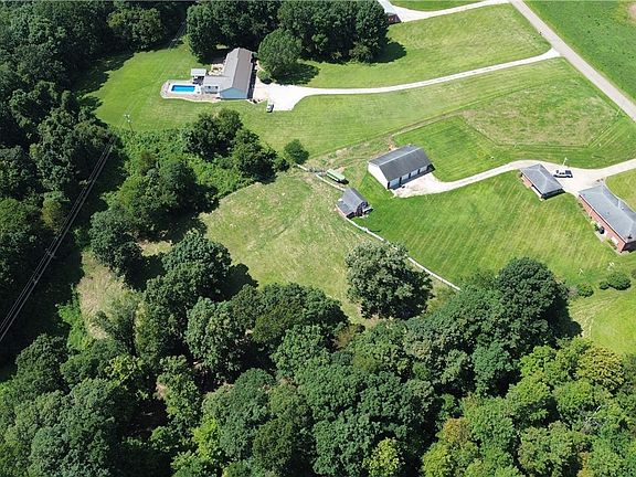2nd image of 340 Dav Rd