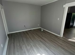 28 Hill St APT 1, Waterbury, CT 06704