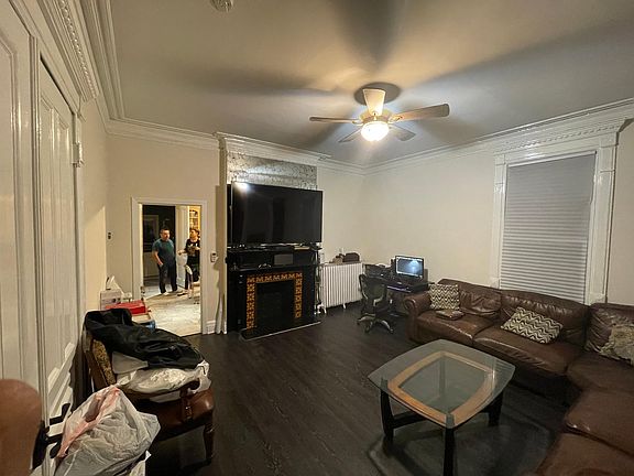 2nd image of 138 Archer Ave