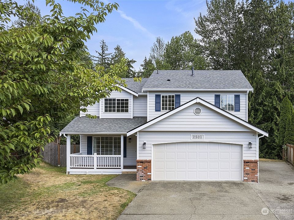 1st image of 2501 14 Street Pl SE