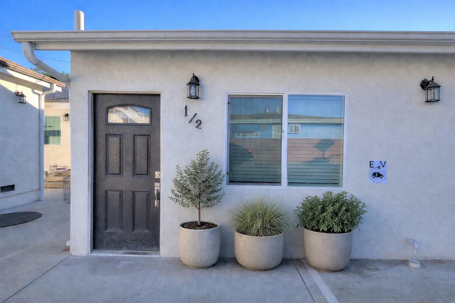 1 bed, 500 sqft, $1,900 — Photo 1