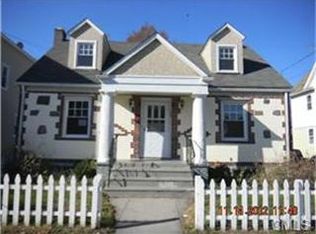 297 Kent Ave, Bridgeport, CT 06610