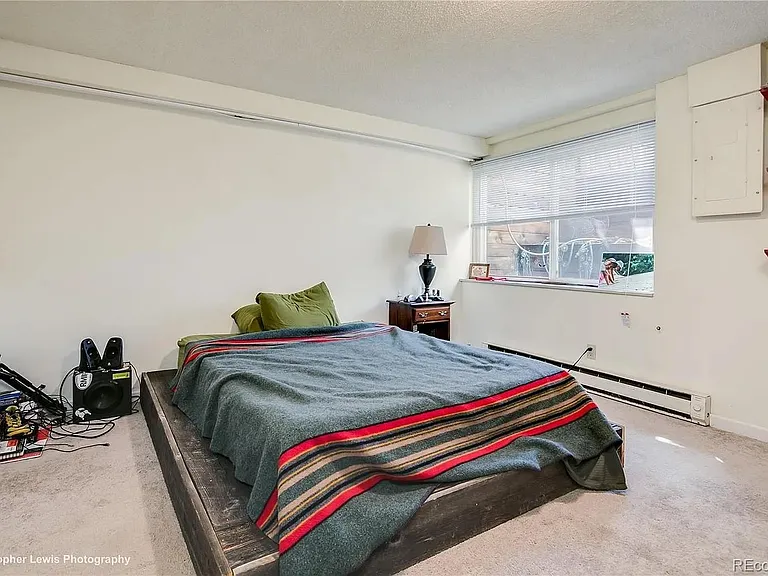 1150 Poplar Ave — Photo 11