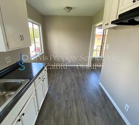 4th image of 11912 Sproul St #1