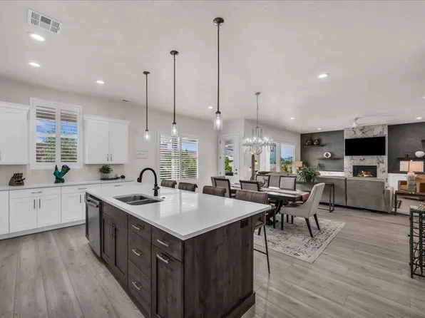 1434 E Black Brush Dr, Washington, UT 84780