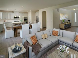 10523 Grant Ave, Manassas, VA 20112