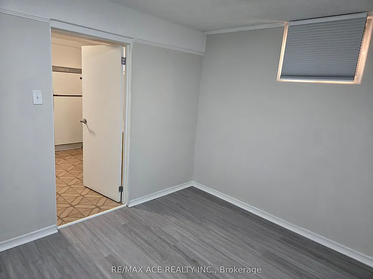 65 Dellbrook Cres #BASEMENT — Photo 14