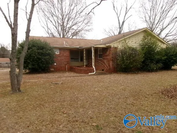 2100 Lynn Rd NW, Huntsville, AL 35810