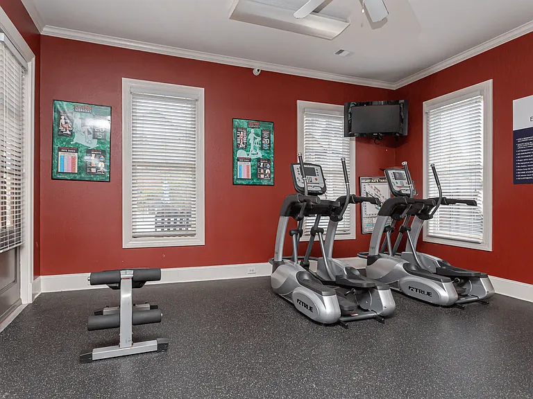 Elora Place Apartments — Photo 18