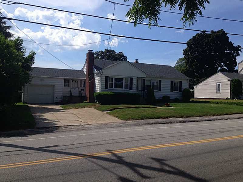 1st image of 204 New London Ave