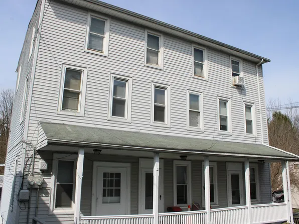 142 W Main St APT C, Windsor, PA 17366