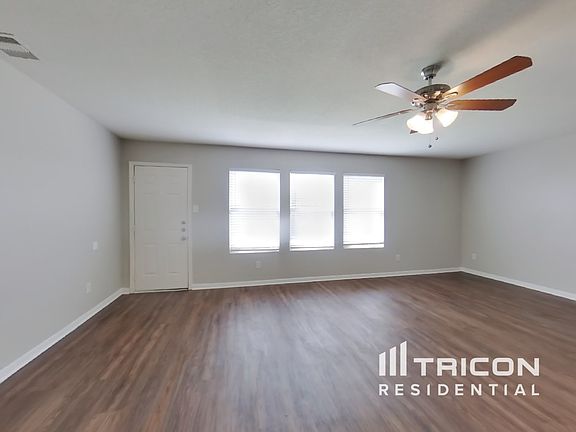 3rd image of 1126 Piedmont Creek Trl