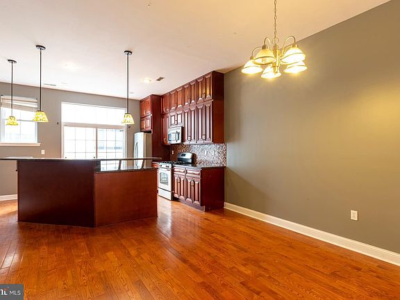 5th image of 1017 S Dorrance St