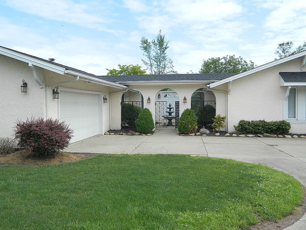 941 Rockside Rd, Seven Hills, OH 44131 Zillow