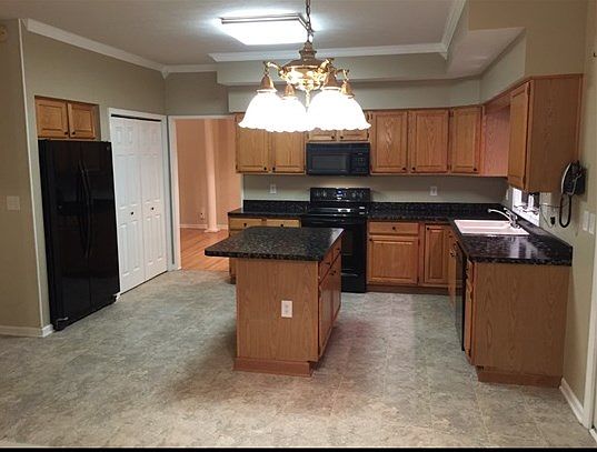 4th image of 115 Kennewyck Cir