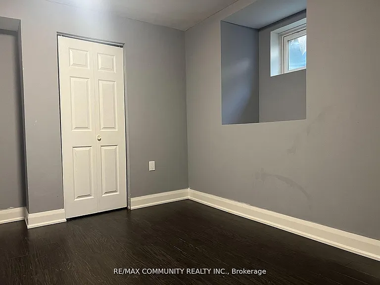 1163 Ravenscroft Rd #BASEMENT — Photo 10