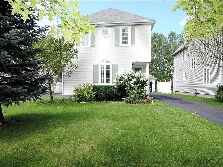 111 Schilling Ln — Photo 2