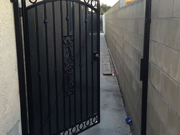 Gate To backyard 