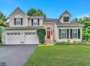 222 Ivanhoe Dr, Robbinsville, NJ 08691