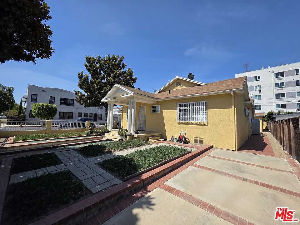 2nd image of 4239 S Hobart Blvd