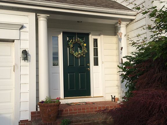 2nd image of 3508 Fairway Commons Dr