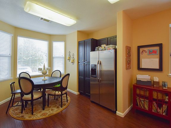 5th image of 1138 Villaggio Cir