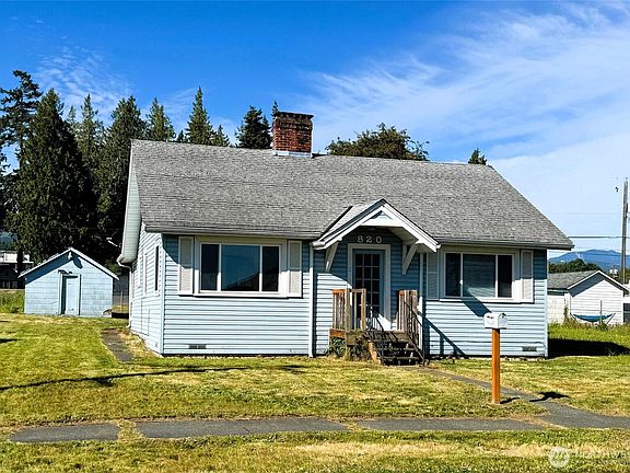 3rd image of 820 E 2nd Street