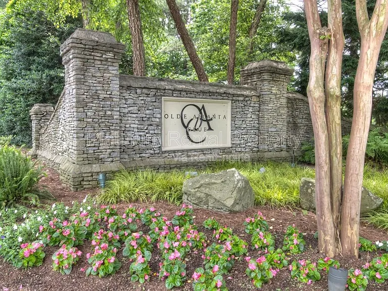 5975 Waterford Pl — Photo 38