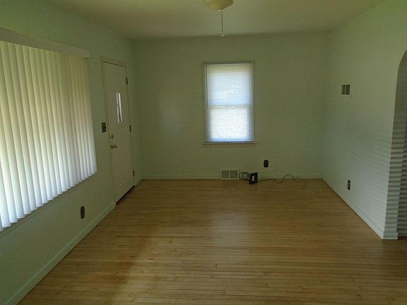 4th image of 8902 County Road Y Rd