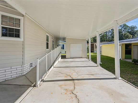 3rd image of 212 PALM MEADOWS DRIVE