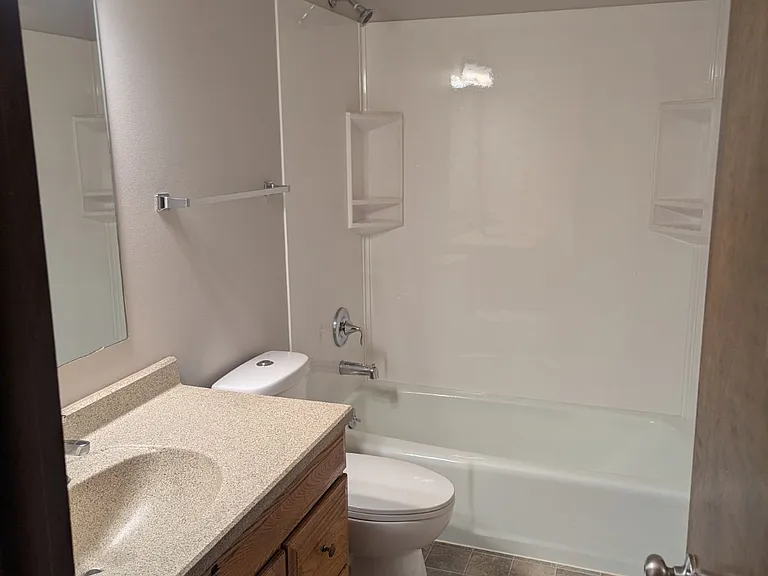 3720 Clover Cir — Photo 8