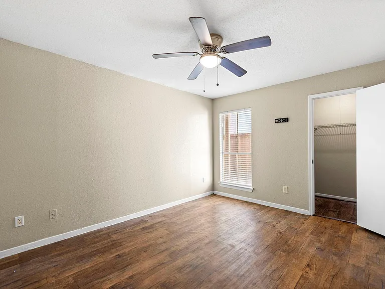 9350 Country Creek Dr #52 — Photo 19