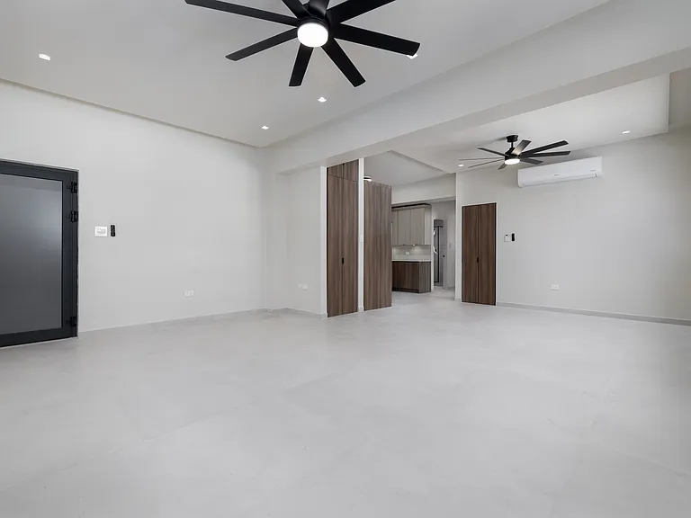 3B Calle 306 #306 — Photo 7