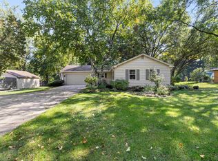 8829 S Creek Rd, Beloit, WI 53511