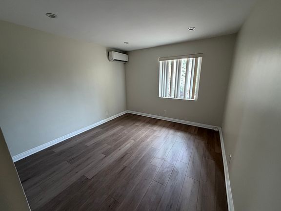 3rd image of 3638 Foothill Blvd #4