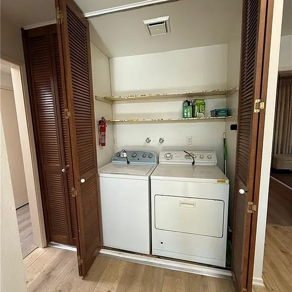415 W Duarte Rd — Photo 10