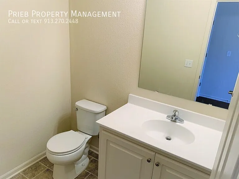 21652 W 126th Ter #21 — Photo 13