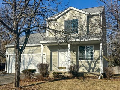 121 S Annandale Dr, Lake In The Hills, IL, 60156