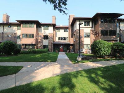 1 Maple Wood Lane #202, Madison, WI, 53704